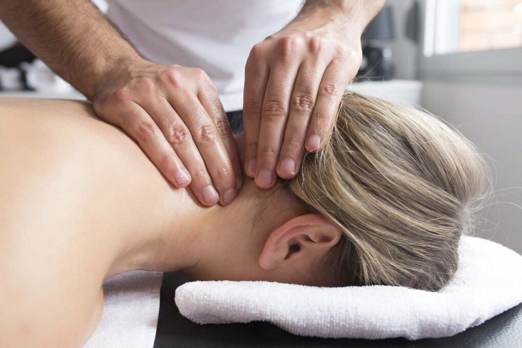 Massage cho bệnh xương khớp